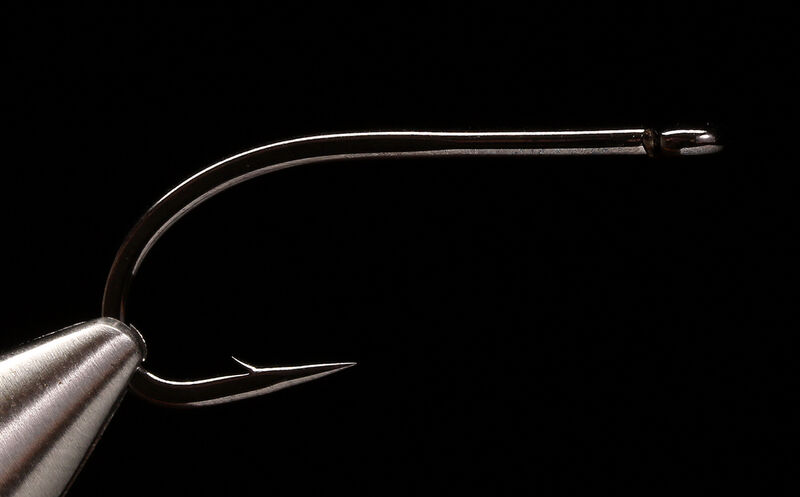 Gamakatsu Salmon Steelhead 3X Strong Hook Size 4 - Hareline Dubbin